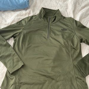 North Face Quarter Zip Fleece